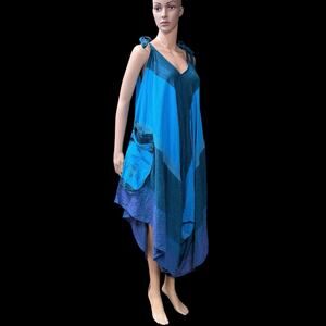 Tunica taglie forti, Coco e Juan. Top taglie forti, Lagenlook, Top asimmetrico, Maglia da viaggiatore blu turchese Taglia XL (veste 14,16) Busto 46 pollici - Italia Tunica taglie forti, Coco e Juan. Top taglie forti, Lagenlook, Top asimmetrico, Maglia da viaggiatore blu turchese Taglia XL (veste 14,16) Busto 46 pollici - Italia